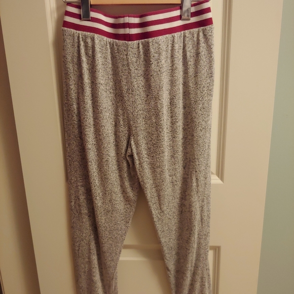 UO High waisted sporty track/sweat pants - Picture 3 of 3